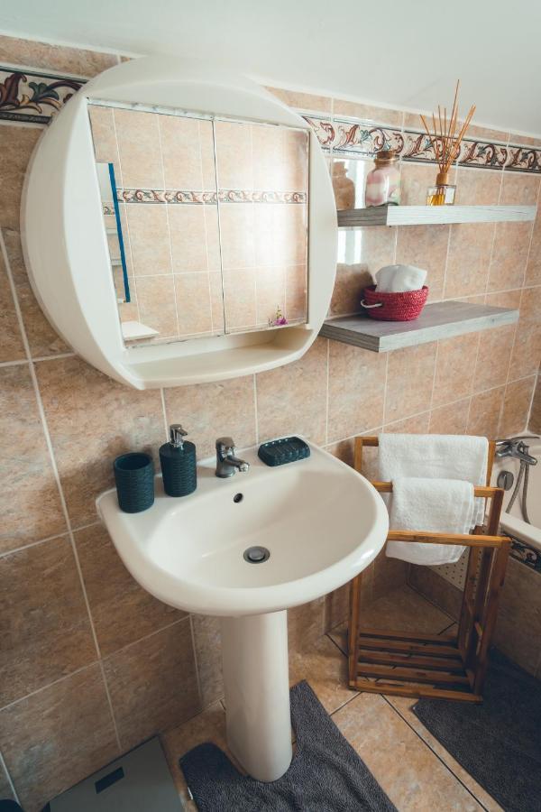 Apartamento Le Coin D'Azur Petite Île Exterior foto